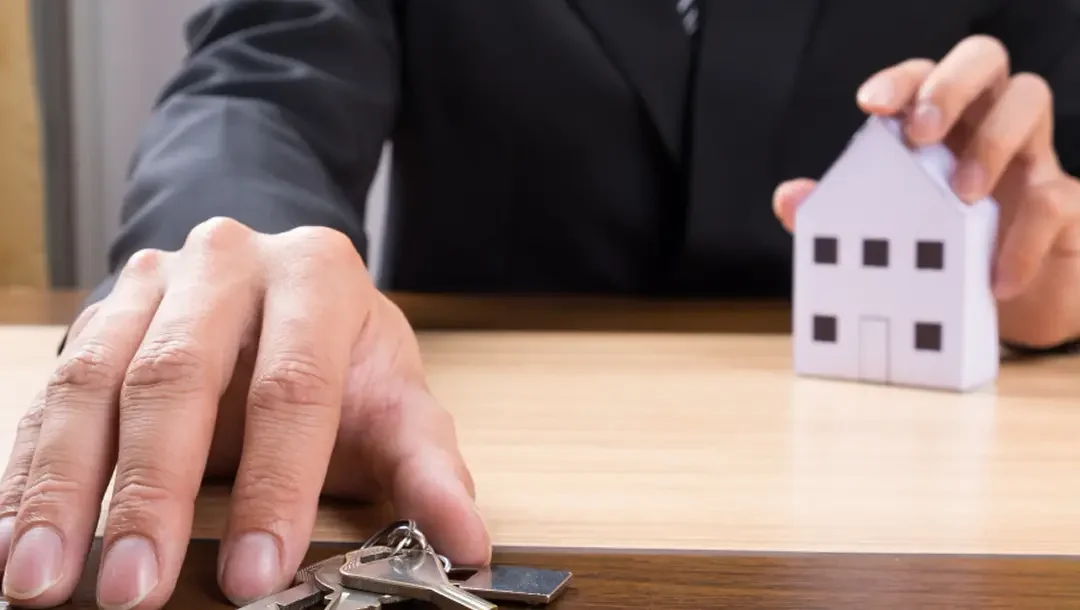 What is a Real Estate Auction and How Does it Work?